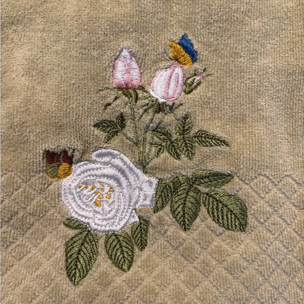Embroidered Towel Set Cotton Croft & Barrow Green and White Bath Hand Fingertip